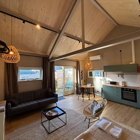 Saltea House Apartman *